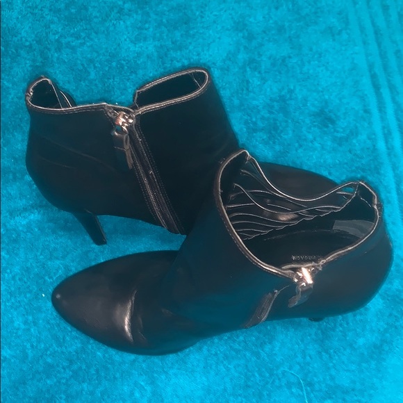 High boots - Picture 2 of 5